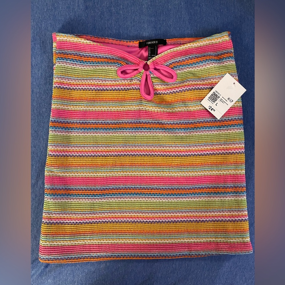 Forever 21 Rainbow skirt with flower - new with tags